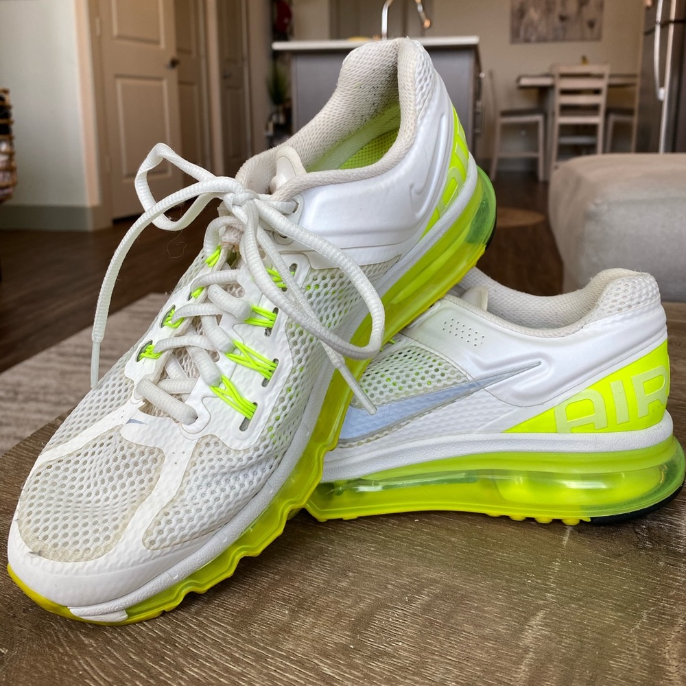 Women’s Nike Air Max Shoe